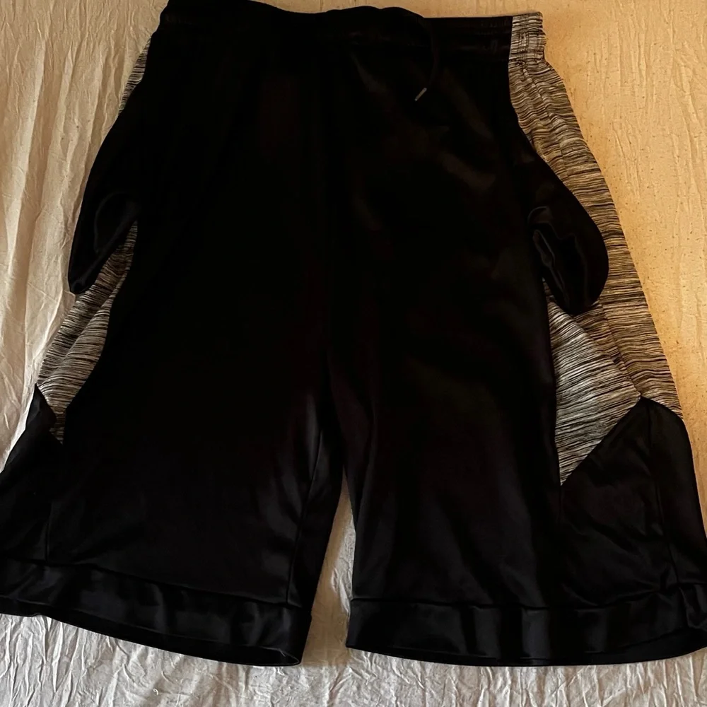 Shorts - Picture 2 of 2